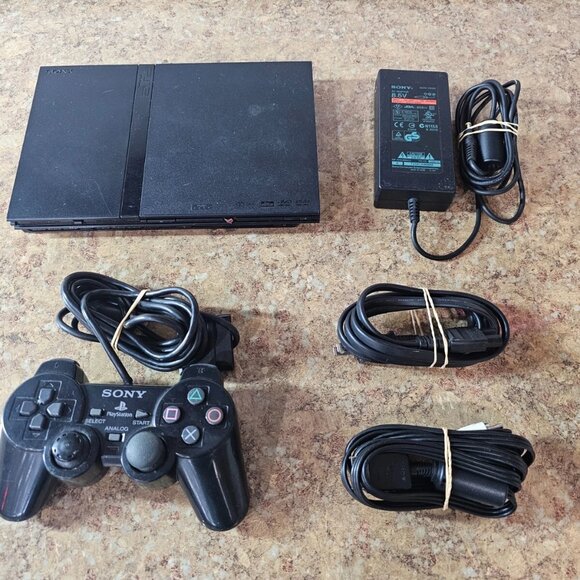 Sony Playstation 2 slim - Picture 1 of 2